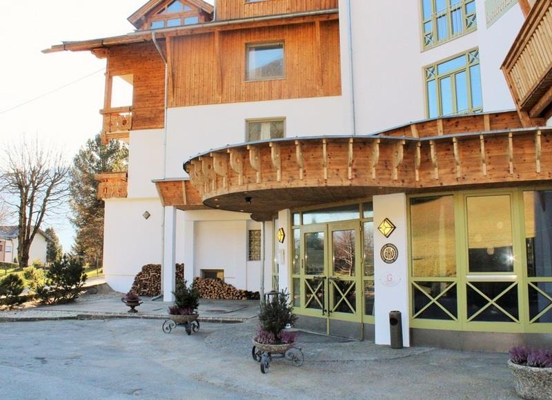 Hotel Laurenzhof Lendorf Екстер'єр фото